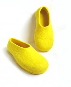 Wool Walker Mellow Yellow Sole Felted Wool Flats Yellow Canary. Mens 6