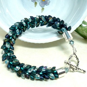 midnight_blue_iris_seafoam_green_kumihimo_magatama_handmade_bracelet_5777b43d