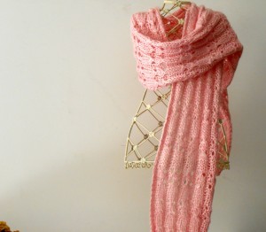 knitted_scarf_pink_bamboo_handmade 4