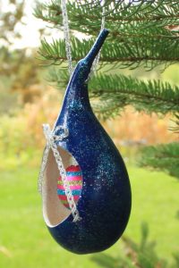 5705 blue gourd orn