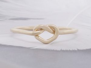 solid-gold-heart-knot-promise-ring-thick-gauge