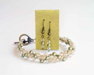 Luminous Green Swarovski Crystals and Lt. Green Crystal Pearls Bracelet Earrings Set