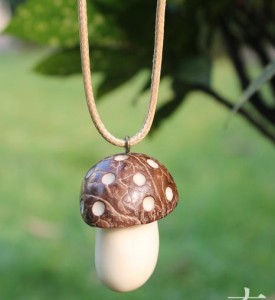 Natural ivory fruit manual sculpture necklace/handcrafted necklace