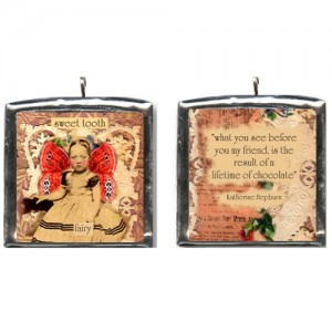 sweet_tooth_fairy_altered_art_collage_pendant_vintage_photo_charm_f99e0940