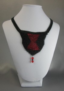 chainmaille black widow necklace