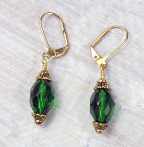 emerald-oval-faceted-glass-gold2