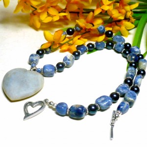 blue_sodalite_jasper_heart_pendant_swarovski_night_blue_pearl_necklace_f60c4334 (1)