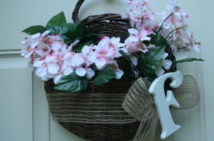 Doogwood floral hanging basket wreath