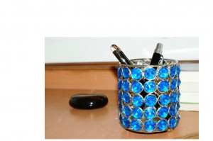 Decorative Blue Glass Bead Pen Holder Stand - 01