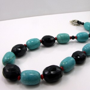 handmade-turquoise-semi-precious-necklace-jewellery-chunky