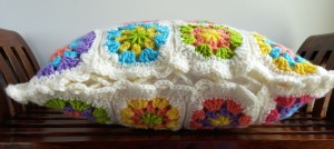 crochet-pillow-candyjoy-ties