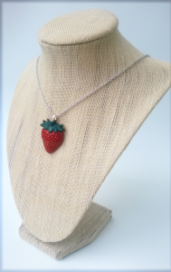 Necklace Strawberry 06 small