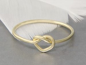 solid-gold-heart-knot-promise-ring