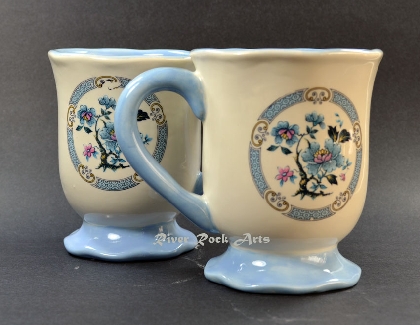 Footed Oriental Rose Ceramic Mug Set
